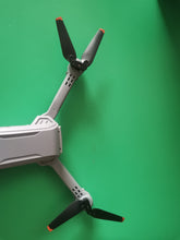 Load image into Gallery viewer, Bugs drones, video WiFi 2.4Ghz remote control ultra easy flight training