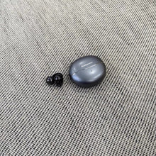 Load image into Gallery viewer, Chubbyarm Wireless earphones Bluetooth, noise cancelling earphones