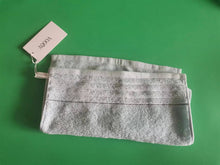 Load image into Gallery viewer, AQOOA Towels, fast drying and highly absorbent 100% pure cotton lightweight towel