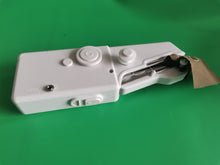 Load image into Gallery viewer, JIAWANSHUN sewing machine, lightweight, fully functional, very suitable for beginners