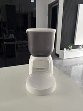 Load image into Gallery viewer, xpetsbeyond automatic pet feeders, portion control, small and medium-sized pets
