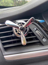 Load image into Gallery viewer, QIALATA Automotive interior, metal brake discs, automotive vent clamp charm, automotive accessories