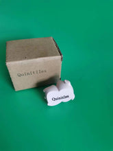 Load image into Gallery viewer, Quinitiles Resin ornaments, resin mini pig statue, cute DIY craftsmanship