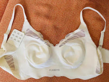 Load image into Gallery viewer, FLXBEYK Underwear, fashionable and comfortable without brim cup bra