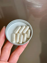 Load image into Gallery viewer, Hola vita FOR GREATER WELL-BEING Probiotic supplement, 100 million AFUs - gluten free -90 capsules