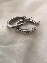 Load image into Gallery viewer, Gaioka Earrings, lightweight and stylish open earrings | Women's earrings