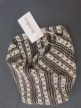 Load image into Gallery viewer, BulkBra Hats, Warm Knitted Fashion Hat