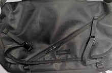 Load image into Gallery viewer, Poifzew sports bags, lightweight waterproof sports bag, black