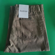 Load image into Gallery viewer, footrue pants,men's classic pants, slim fitting stretch pants