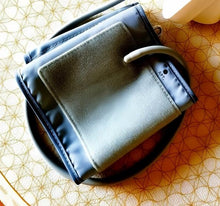 Load image into Gallery viewer, OLOEY Arterial blood pressure measuring apparatus,Electric blood pressure monitor LCD digital display