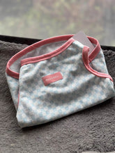 Load image into Gallery viewer, DADAiBALL Pet clothing, breathable, puppy T-shirt Soft pet clothing Small and medium-sized dog clothing