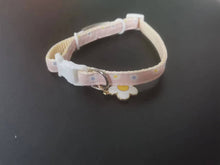 Load image into Gallery viewer, GRACESHUO cat collars, small, adjustable, fashionable