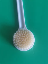 Load image into Gallery viewer, Shangpengb216 shower brushs, long handle shower for showering, non slip handle