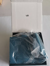 Load image into Gallery viewer, isa Leather cloth, tooling, leather square full grain oil palm handicraft, leather tooling