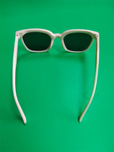 Load image into Gallery viewer, Guanghao Sun glasses,for men and women, UV protection