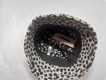 Load image into Gallery viewer, RiceGrain10 Hats, bucket hats for men and women, casual travel beach sun hats