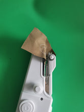 Load image into Gallery viewer, JIAWANSHUN sewing machine, lightweight, fully functional, very suitable for beginners