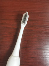 Load image into Gallery viewer, Vynzfiy electric toothbrush, powerful sonic cleaning rechargeable toothbrush, white