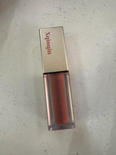 Load image into Gallery viewer, Xqinqin lipsticks, long-lasting waterproof lip gloss, women's cosmetics