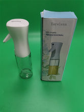Load image into Gallery viewer, Earelexa Oil cruets, glass dispenser bottle, sturdy, reliable, and easy to clean
