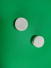 Load image into Gallery viewer, LEOBOX Compressed towels,Portable compressed towels for travel/home/outdoor activities