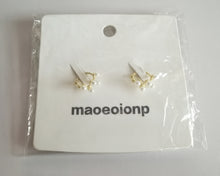 Load image into Gallery viewer, maoeoionp Pearl Clip Hoop Earrings Women's Comfort Non Pierced Earrings, Gold