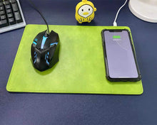 Load image into Gallery viewer, FULIYE.GZ wireless charging mouse pad, mouse pad wireless charger, QI 2.0 wireless mouse pad suitable for Samsung Galaxy S10/S9/S8 Plus S7 Note 9/8, iPhone Xs Max/XR/X/XS/8/8 Plus