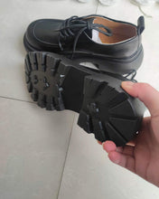 Load image into Gallery viewer, Yigoo shoes,Women's Flat Ankel Lace-up Bootie - Leather Oxfords Vintage Shoes