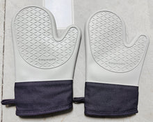 Load image into Gallery viewer, Shangpengb216 Professional Insulated Silicone Gloves, Oven Gloves with Quilted Liner