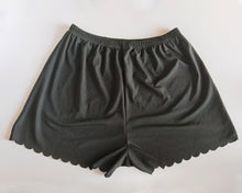 Load image into Gallery viewer, SHINCHIC leggings. Ladies summer casual shorts, suitable for wearing with skirts