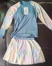 Load image into Gallery viewer, SKEYLOO swimsuit, Two Piece Women Long Sleeve Swimsuit Swim Shirt with Shorts Modest Bathing Suit