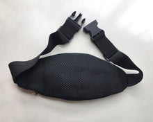 Load image into Gallery viewer, QeenRTUU Fanny pack, fashion waterproof Fanny pack adjustable belt, travel sports running
