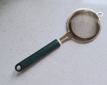 Load image into Gallery viewer, Anbadum household sieve, stainless steel filter with plastic handle