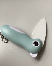 Load image into Gallery viewer, Douzoni knife, ceramic peeling knife, pocket knife folding knife, super sharp blade only 2.3 inches, fruit peeling and vegetable cutting, easy to carry