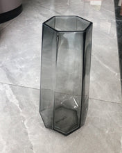 Load image into Gallery viewer, LingGeng glass vase, suitable for floral home decoration, tabletop placement or gifts