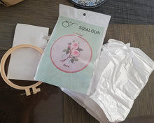 Load image into Gallery viewer, SQIALOUN embroidery design, handmade needlework, with round frame