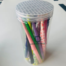 Load image into Gallery viewer, HENGFENG 40 Pre Rolled Cones 1 1/4 Size Organic Cigarette Rolling Papers with Tips (78mm/3inch)