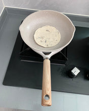 Load image into Gallery viewer, meshoon 8 Inch Frying Pan with Lid Nonstick Induction Skillet Small Omelette Pan