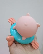 Load image into Gallery viewer, ZoneTix Baby Water Toys, Piggy and Little Fish, Bath Toys for Toddlers and Children-Fun Interactive Bath Toys