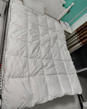 Load image into Gallery viewer, MJPLBDL Comforter Duvet- Down Alternative White Twin Size Comforter, Quilted All Season Twin Duvet with Corner Tabs