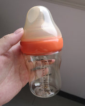Load image into Gallery viewer, Bebesson baby bottle nipple, baby bottle with 2 nipple replacements, 8 oz anti-colic bottle with silicone nipple baby and toddler breastfeeding bottle