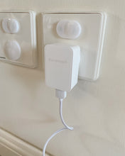 Load image into Gallery viewer, Eucamari Pet water feeder- Automatic Pet Water Fountain Cat Water Dispenser