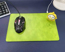 Load image into Gallery viewer, FULIYE.GZ wireless charging mouse pad, mouse pad wireless charger, QI 2.0 wireless mouse pad suitable for Samsung Galaxy S10/S9/S8 Plus S7 Note 9/8, iPhone Xs Max/XR/X/XS/8/8 Plus