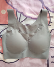 Load image into Gallery viewer, Bakgeerle High Support Bra for Women Everyday Wear, Exercise and Offers Back Support
