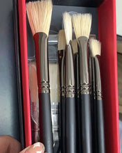Load image into Gallery viewer, Neworld oil paintbrush ,Suitable for Acrylic, Watercolor, Oil and Gouache Painting, Perfect Paint Brush for Artist Kids