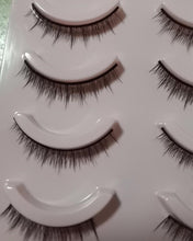 Load image into Gallery viewer, EARLLER artificial eyelashes, 10 sets of women's false eyelashes, natural black