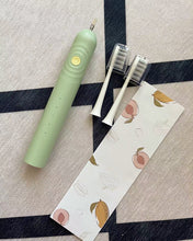 Load image into Gallery viewer, KooDux electric toothbrush,Sonic Electric Toothbrush with 2 Brush Heads for Adults and Kids,Wireless Fast Charge, One Charge for 60 Days, 5 Modes with 2 Minutes Build in Smart Timer, Electric Toothbrushes(Green)