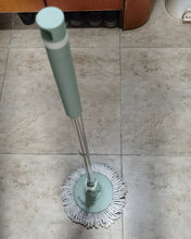 Load image into Gallery viewer, Balhvit mop, domestic ratchet twisting mop, with blended yarn head
