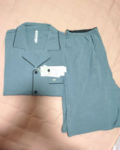 Load image into Gallery viewer, Divanewlook pajamas,Men's Broadcloth Short Sleeve Pajama Set