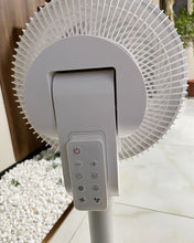 Load image into Gallery viewer, blusun electric folding table fan, adjustable height from table fan to vertical fan, 4 wind speed, 7200mAh large capacity USB rechargeable battery, detachable fan frame, easy to clean